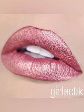 Girlactik Matte Lip Paint in Romance
